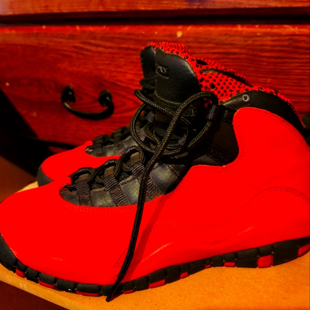 Jordan Chicago 10s size 6.0